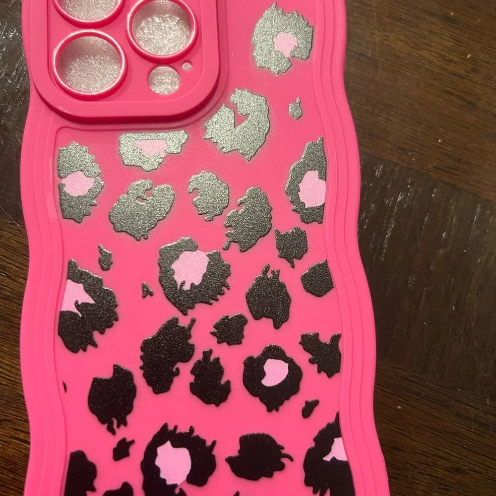 Covers iPhone 13, 14 and 15 pro Max
